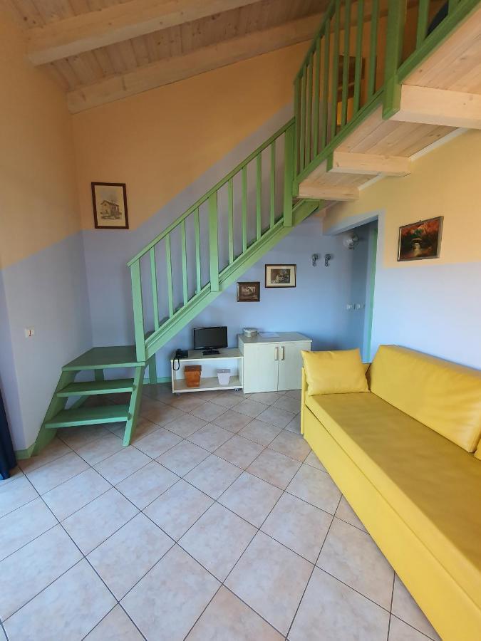Residence Oasi Del Viandante Lake Como Екстериор снимка