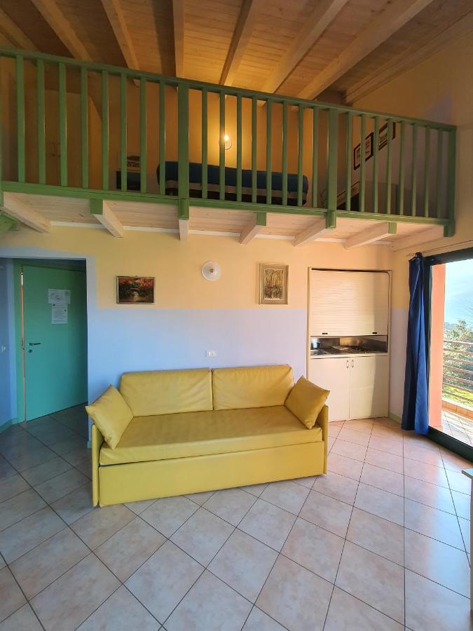 Residence Oasi Del Viandante Lake Como Екстериор снимка