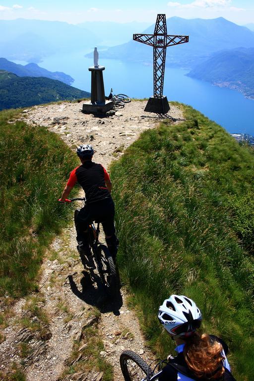Residence Oasi Del Viandante Lake Como Екстериор снимка