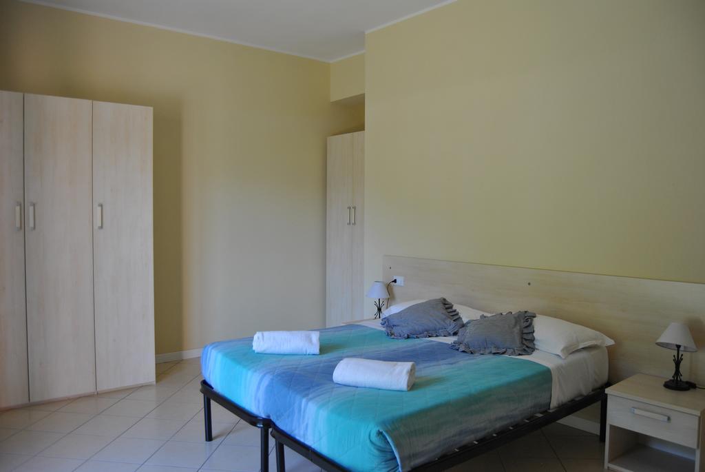 Residence Oasi Del Viandante Lake Como Екстериор снимка