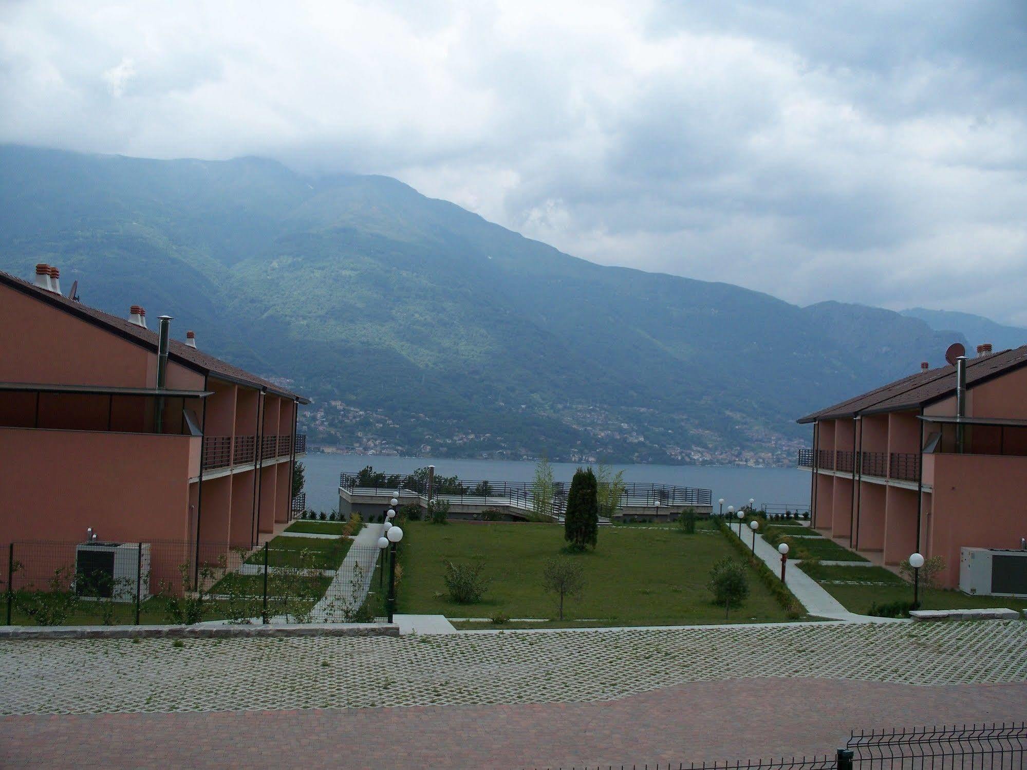 Residence Oasi Del Viandante Lake Como Екстериор снимка
