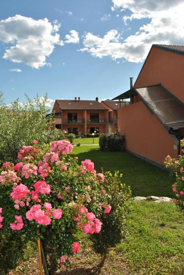 Residence Oasi Del Viandante Lake Como Екстериор снимка